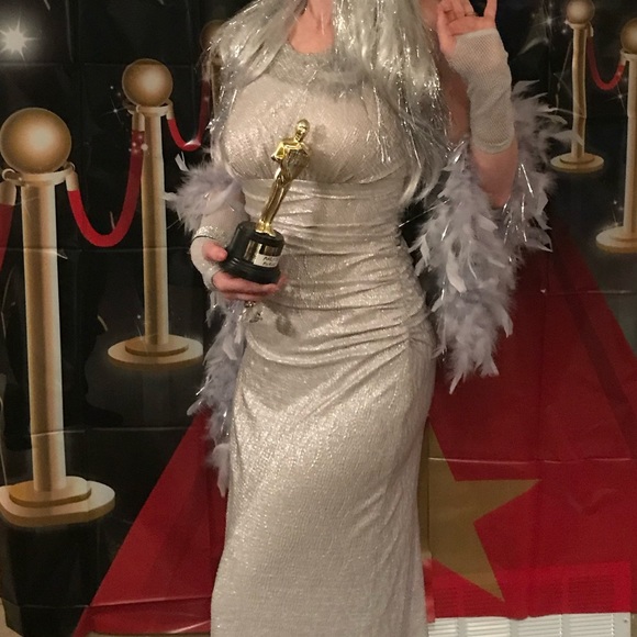 Pearl silver/white gown size 4-6 - Picture 5 of 10